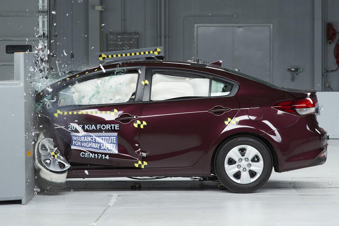 2017 Kia Forte Earns Iihs Top Safety Pick Plus Award News Cars 2017 Kia Forte Crash Test Iihs Jpg