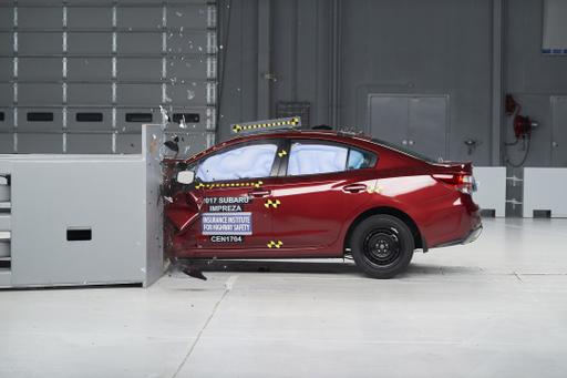 2017 Subaru Impreza: Recall Alert | News | Cars.com 2017 Subaru Impreza: Recall Alert | News | Cars.com