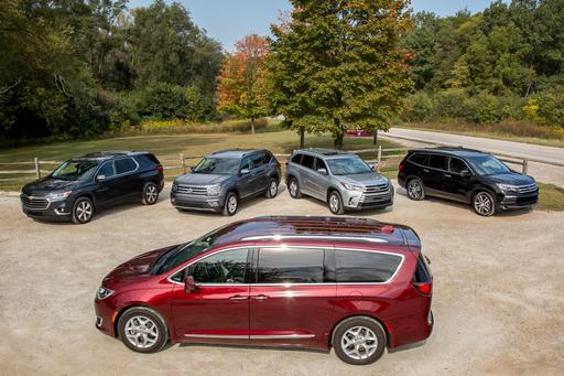 What S The Ultimate Minivan For 2016 News Cars Does A 3 Row Suv Really Rival Minivan For Family Hauling