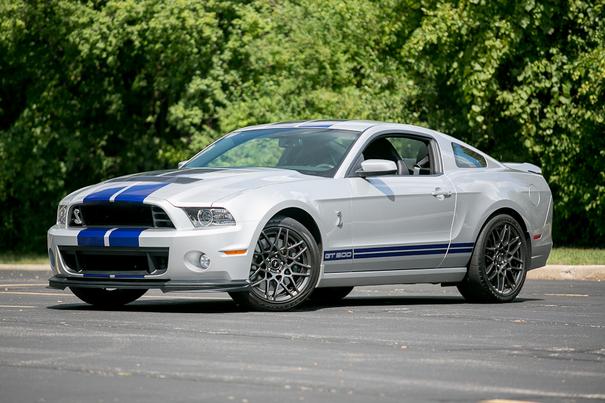 2014 mustang model car