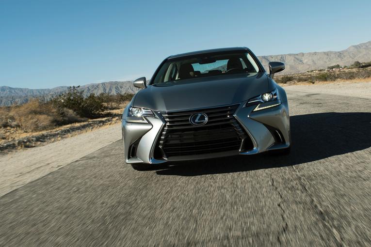 2016 Lexus GS 200t;