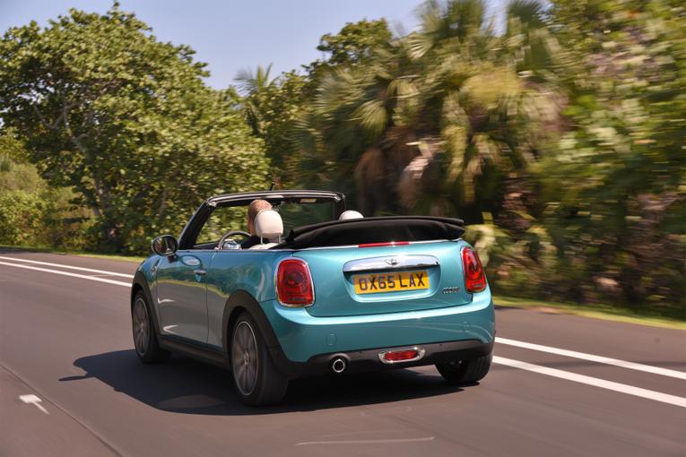 2016 Mini Convertible;