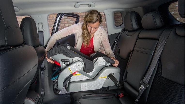 2017 Jeep Compass: Car Seat Check