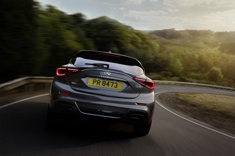 2017 Infiniti Q30;
