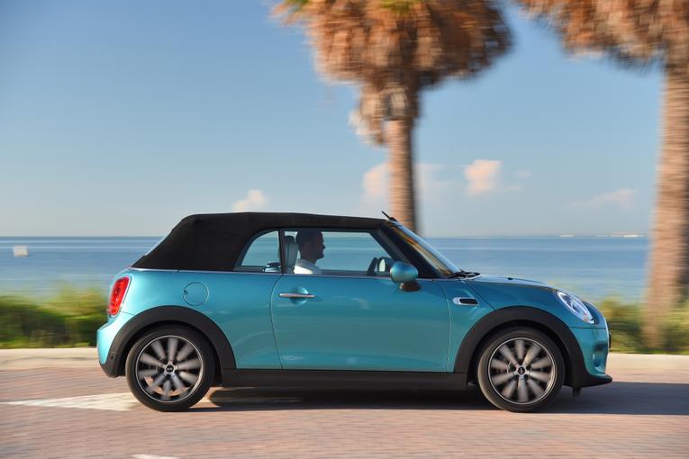 2016 Mini Convertible;