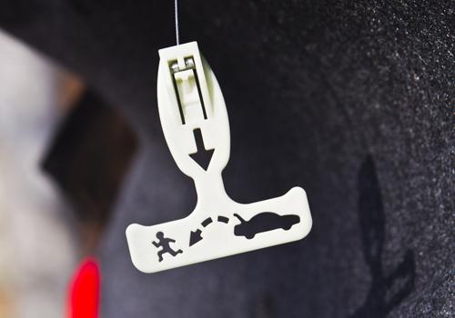 09 Ford focus trunk release #10
