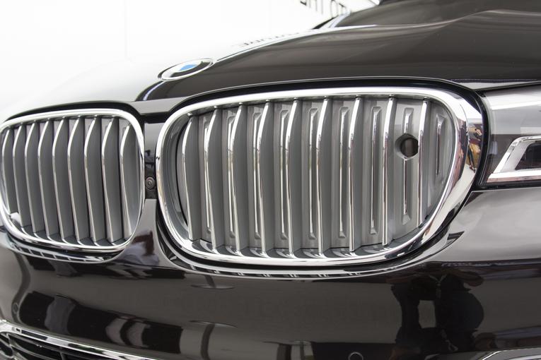 2016 BMW 7 Series;