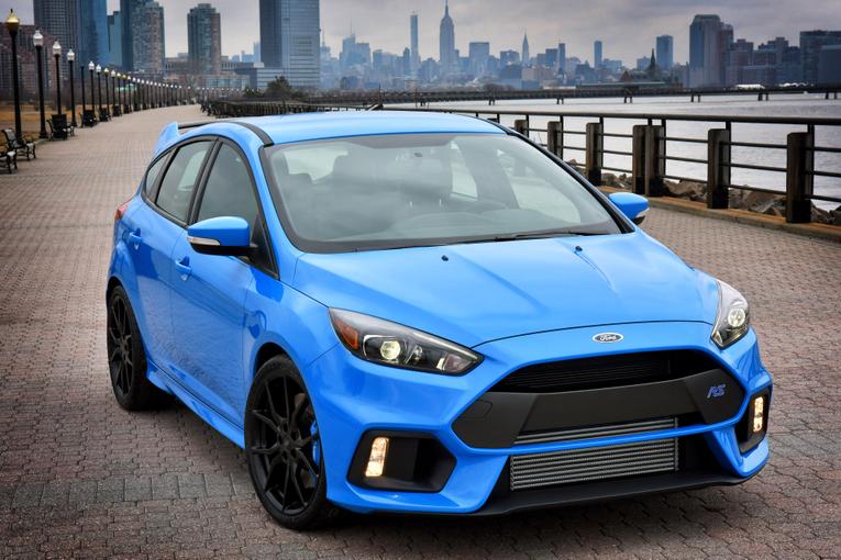 2016 Ford Focus RS;