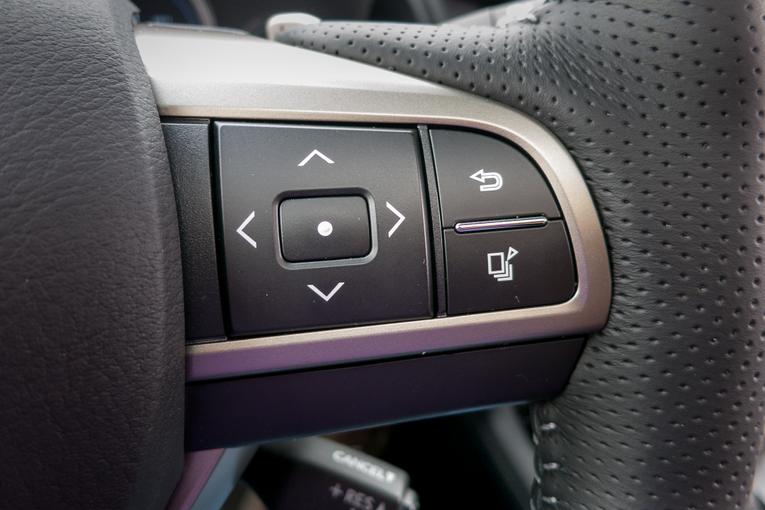2016 Lexus RX 450h;