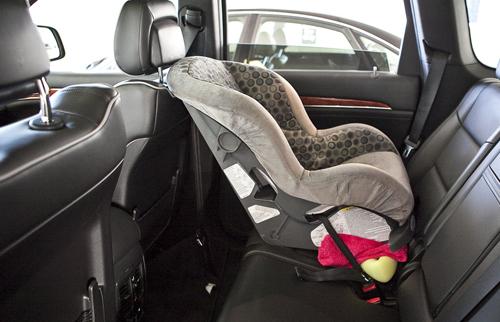 Jeep commander seat belt problem #3