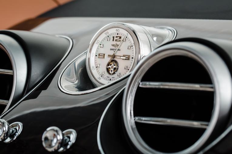 2017 Bentley Bentayga;