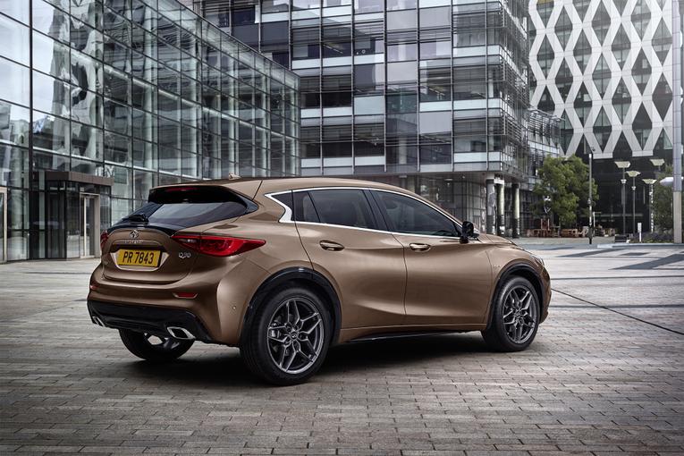 2017 Infiniti Q30;