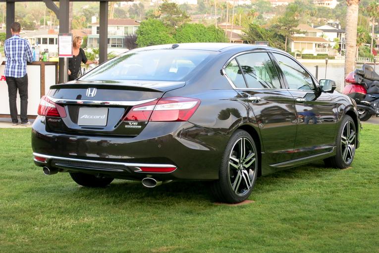 2016 Honda Accord Sedan;