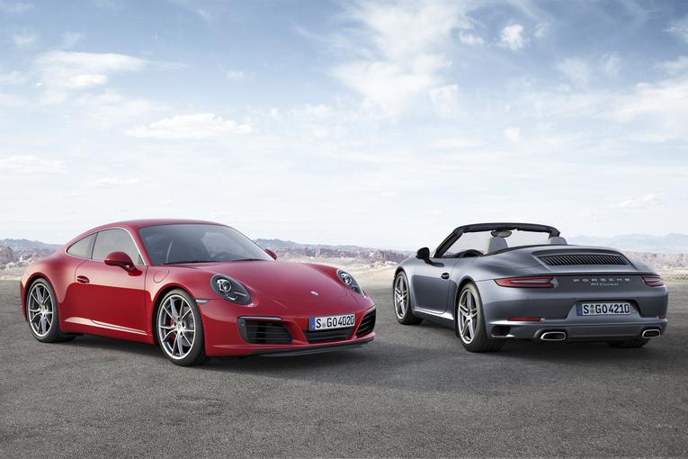 2017 Porsche 911 Carrera;