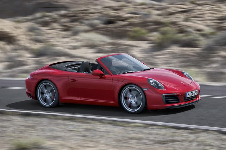 2017 Porsche 911 Carrera;