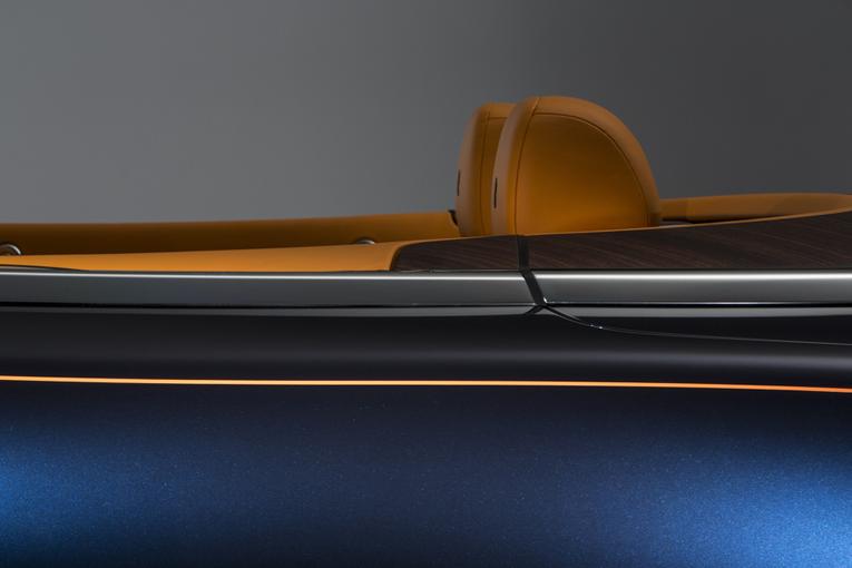 2016 Rolls-Royce Dawn;