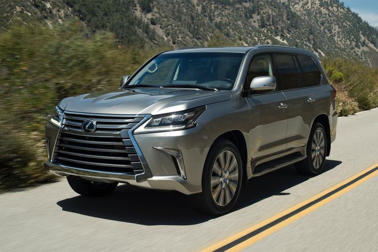 2016 Lexus LX 570;
