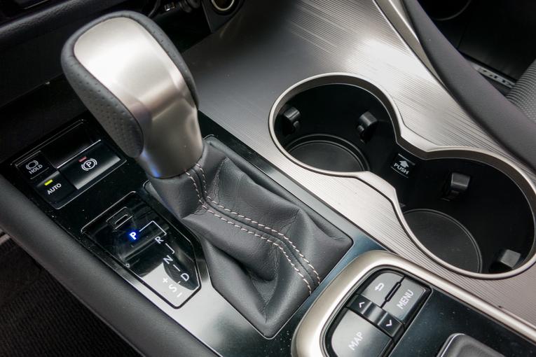 2016 Lexus RX 450h;