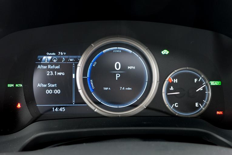 2016 Lexus RX 450h;