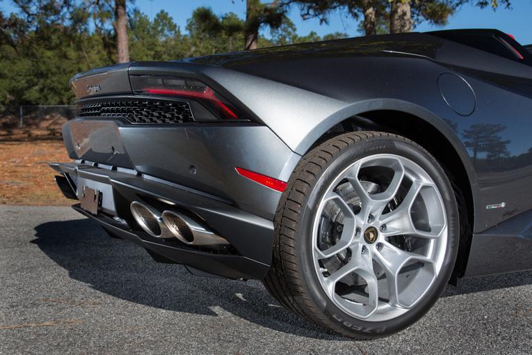 2016 Lamborghini Huracan LP610-4 Spyder