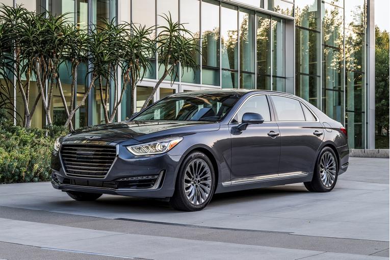 2017 Genesis G90