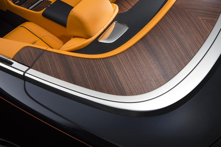 2016 Rolls-Royce Dawn;