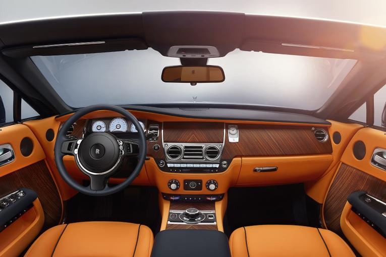 2016 Rolls-Royce Dawn;