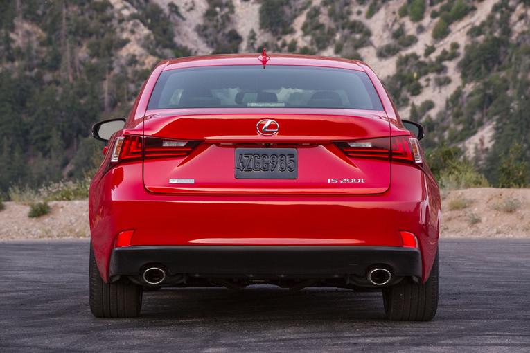 2016 Lexus IS 200t F Sport