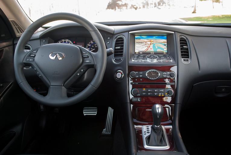 2016 Infiniti QX50;