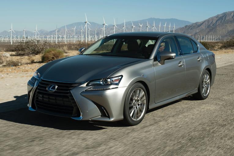 2016 Lexus GS 200t;