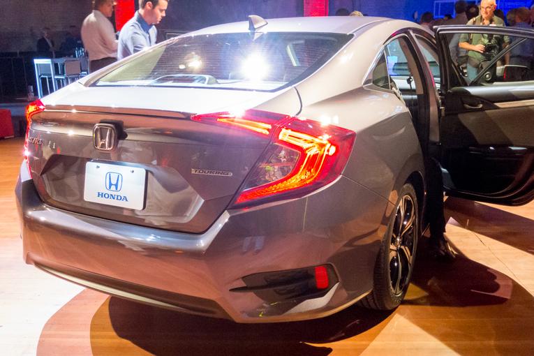 2016 Honda Civic;