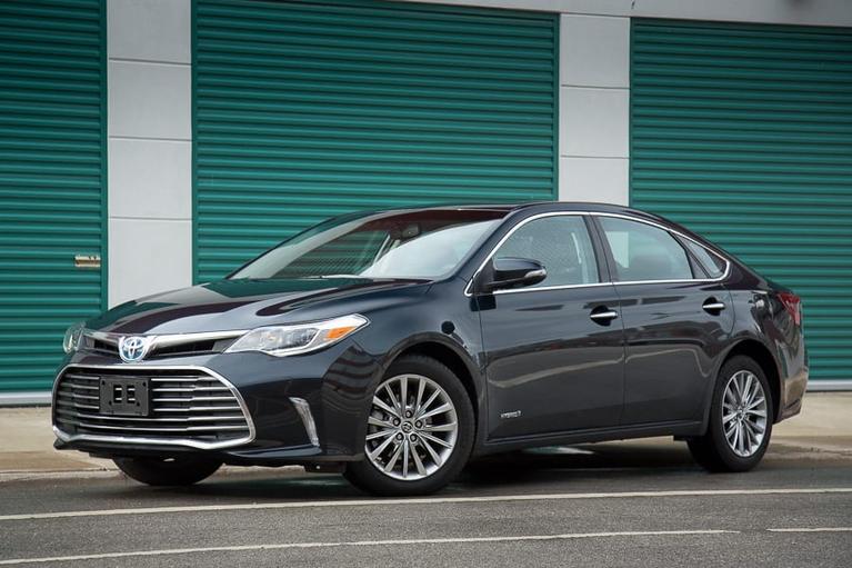 Our View 2017 Toyota Avalon Hybrid