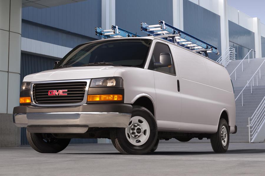 Gmc savana фото