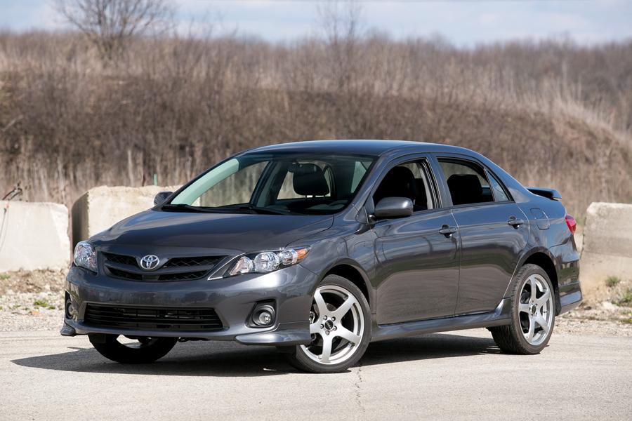 2013 Toyota Corolla Specs, Price, MPG & Reviews
