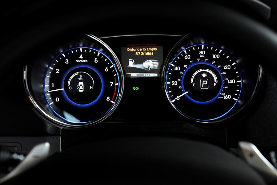 2014 Hyundai Sonata Specs, Pictures, Trims, Colors || Cars.com