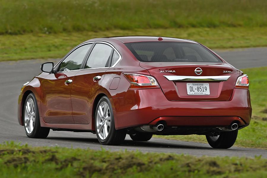 2014 Nissan Altima Overview | Cars.com