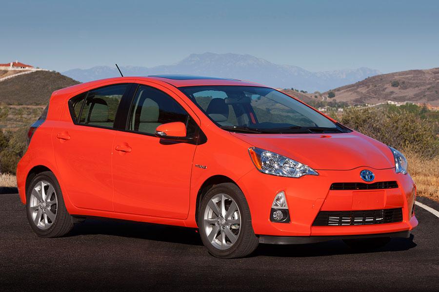 Prius Vs Prius C >> 2014 Toyota Prius c Specs, Pictures, Trims, Colors || Cars.com Prius Vs Prius C >> 2014 Toyota Prius c Specs, Pictures, Trims, Colors || Cars.com