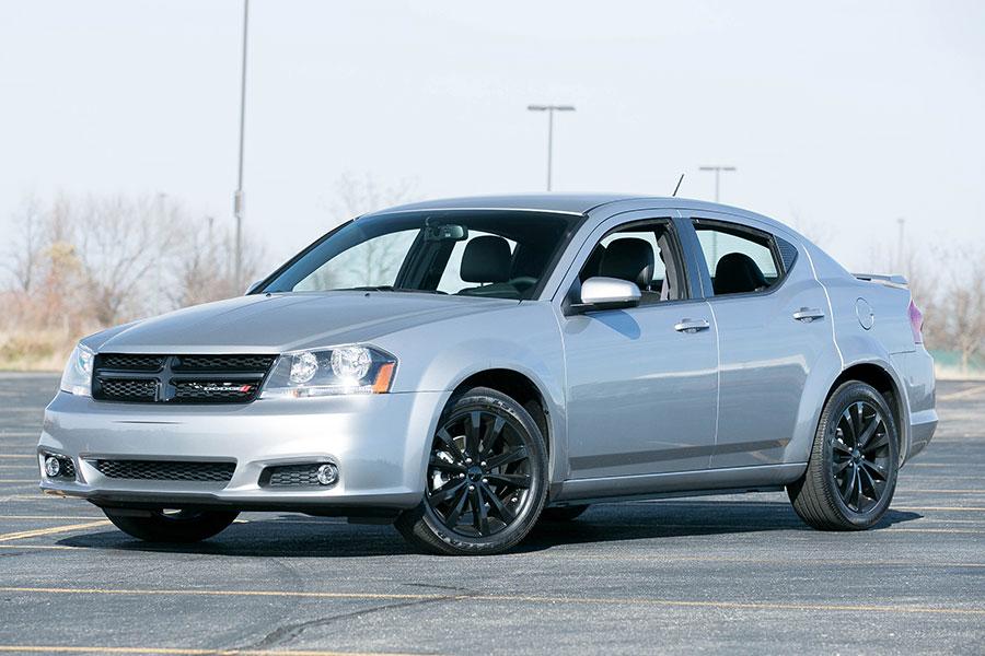 2014 Dodge Avenger Specs, Price, MPG & Reviews