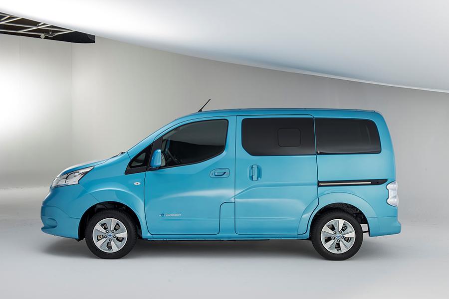 Nissan nv200 фото