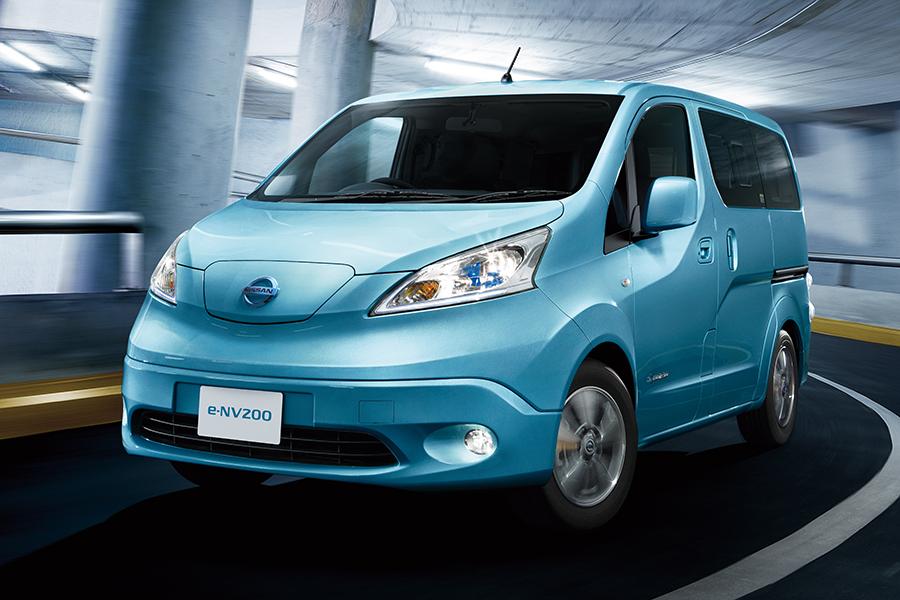 2014 nissan minivan