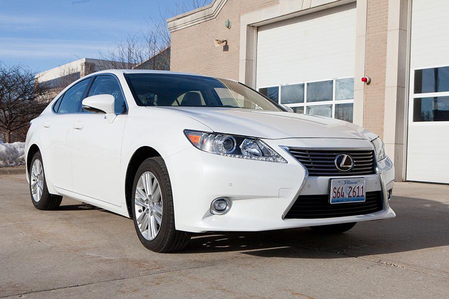 2015 Lexus ES 350 Specs, Price, MPG & Reviews | Cars.com