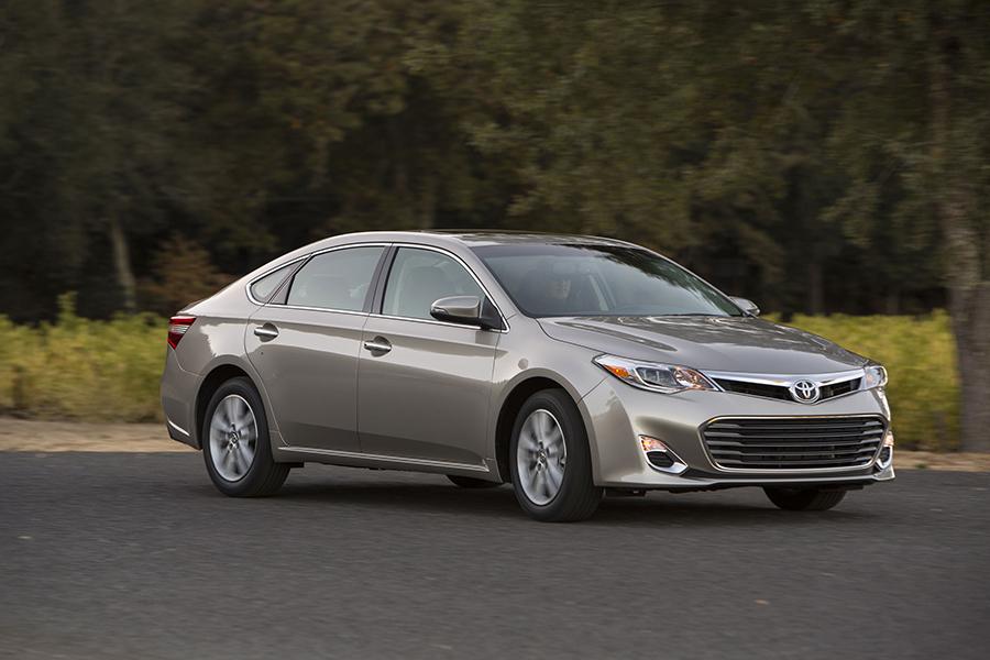 2015 Toyota Avalon Overview | Cars.com 2015 Toyota Avalon Overview | Cars.com