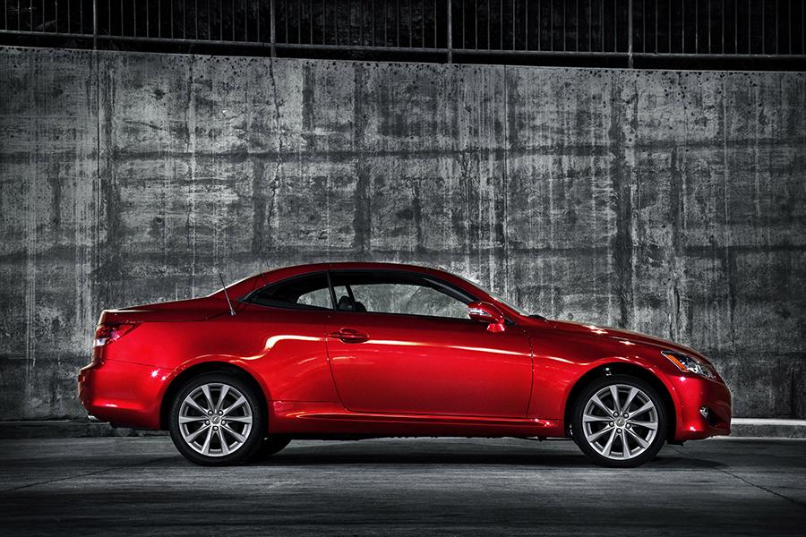 Lexus is 250c