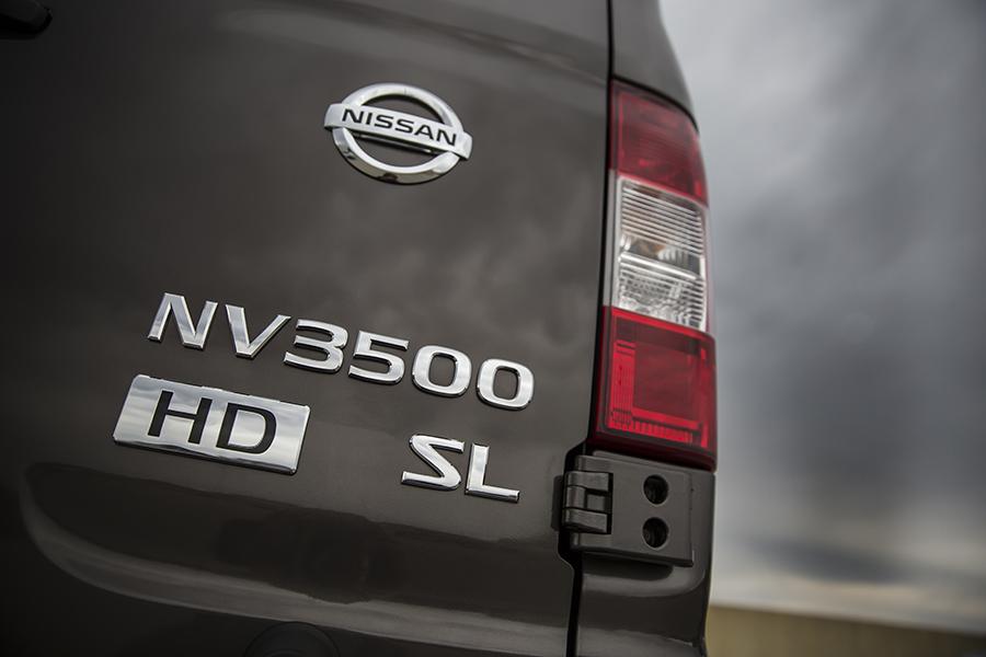 Nissan Nv 3500 For Sale >> 2015 Nissan NV Passenger NV3500 HD Reviews, Specs and ... Nissan Nv 3500 For Sale >> 2015 Nissan NV Passenger NV3500 HD Reviews, Specs and ...