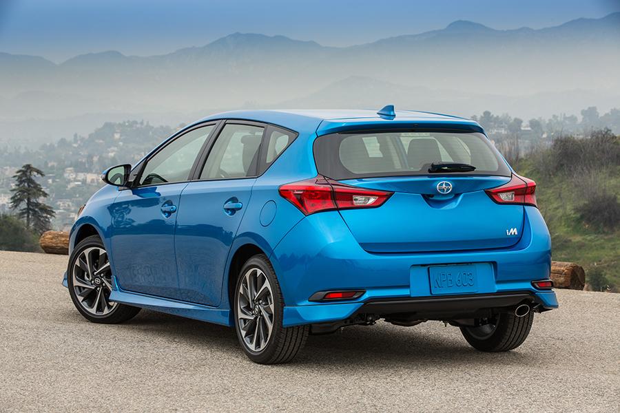 Scion iM Hatchback Models, Price, Specs, Reviews