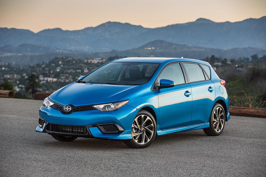 2016 Scion iM Specs, Price, MPG & Reviews