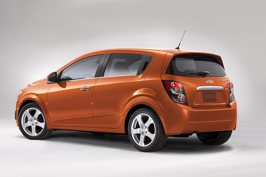 Car Title Loan >> 2016 Chevrolet Sonic Specs, Pictures, Trims, Colors ... Car Title Loan >> 2016 Chevrolet Sonic Specs, Pictures, Trims, Colors ...