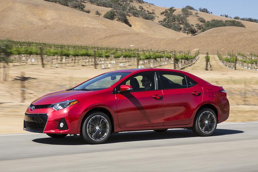 2016 Toyota Corolla Specs, Price, MPG & Reviews