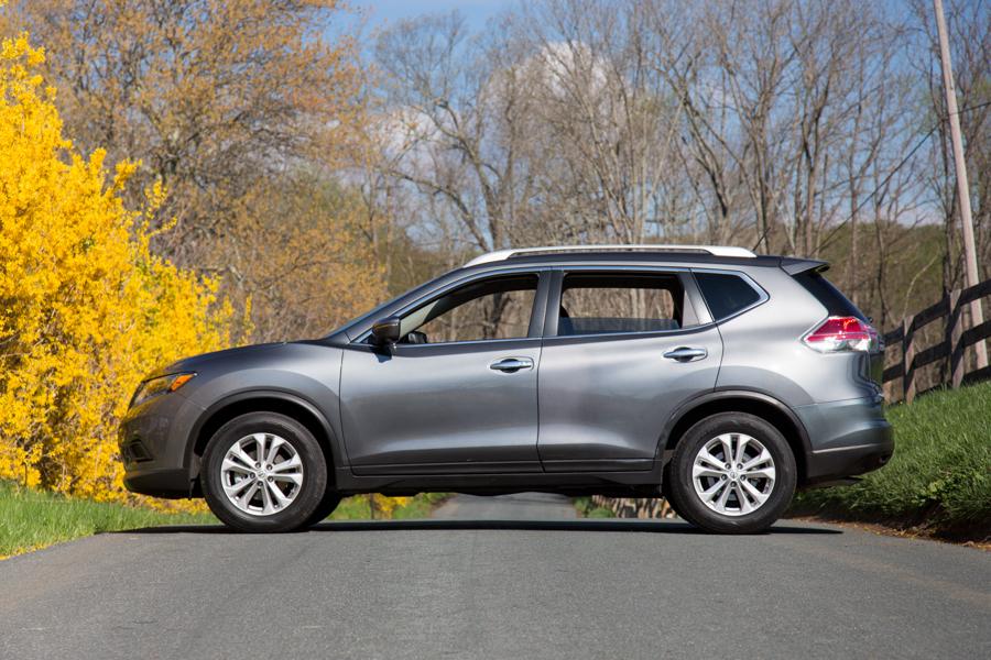 Nissan Rogue Transmission Recall >> 2016 Nissan Rogue Specs, Pictures, Trims, Colors || Cars.com Nissan Rogue Transmission Recall >> 2016 Nissan Rogue Specs, Pictures, Trims, Colors || Cars.com