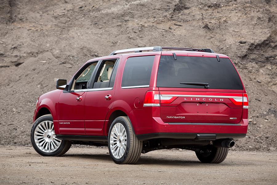 2017 Lincoln Navigator Msrp >> 2016 Lincoln Navigator Reviews, Specs and Prices | Cars.com 2017 Lincoln Navigator Msrp >> 2016 Lincoln Navigator Reviews, Specs and Prices | Cars.com